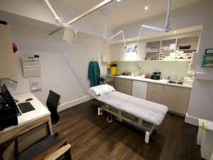 medical-centre-room-1